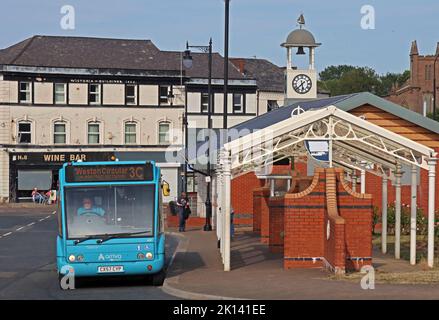 Runcorn vecchia stazione degli autobus, autobus, linee di autobus, 110, 61, Stazione degli autobus di Runcorn High Street, Halton, Cheshire, Inghilterra, Regno Unito, WA7 1LX Foto Stock