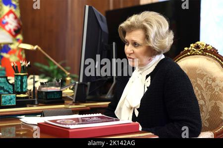 Mosca, Russia. 14th Set, 2022. Il primo Stato russo medico sanitario e il Capo di Rosocroprebnadzor, Anna Popova, durante un incontro faccia a faccia con il Presidente Vladimir Putin al Cremlino, il 14 settembre 2022 a Mosca, Russia. Credit: Gavriil Grigorov/Kremlin Pool/Alamy Live News Foto Stock