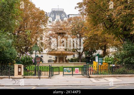 Fontaine Louvois fontana in Piazza Louvois, 2nd Arrondissement, Parigi, Francia, Europa Foto Stock