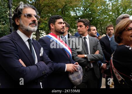 Le ministre Gabriel Attal en compagnie du député d'eure et loir Guillaume Kasbarian Foto Stock