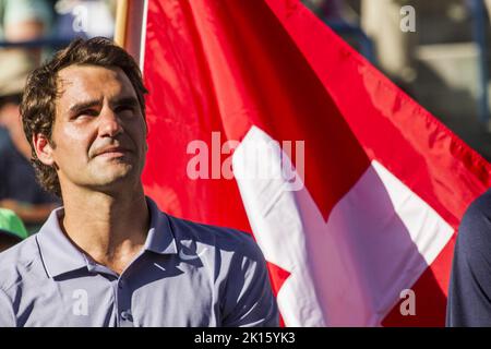 Los Angeles, California, Stati Uniti. 16th Mar, 2014. Roger Federer, di Svizzera, gioca contro Novak Djokovic, di Serbia, durante la finale maschile del torneo di tennis BNP Paribas Open di domenica 16 marzo 2014 a Indian Wells, California. Djokovic ha vinto 3-6, 6-3, 7-6. Credit: Ringo Chiu/ZUMAPRESS.com/Alamy Live News Foto Stock