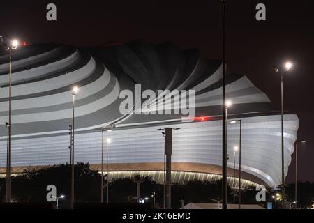 Doha, Qatar - 15 settembre 2022: Lo Stadio al Janoub si trova nella città meridionale di al Wakrah, Doha. Lo stadio al Janoub è uno degli otto stadi Foto Stock