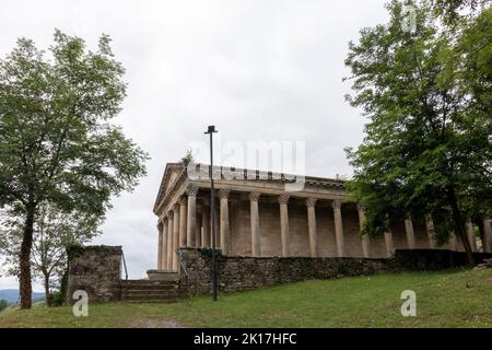 hermitage che assomiglia al partenone nella città di las fraguas nel nord della spagna Foto Stock