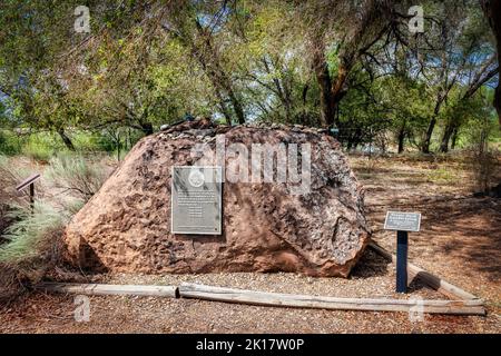 Treaty Rock a Fort Sumner, NM, segna dove molti prigionieri Navajo si arresero nel 1863, simboleggiando il peso che ha dato alla loro cultura in questo luogo di Foto Stock