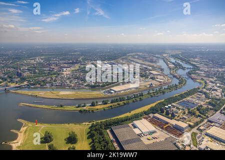 Veduta aerea, porto di Duisburg Ruhrort, Ruhrort, Duisburg, zona della Ruhr, Renania settentrionale-Vestfalia, Germania, DE, Europa, fiume Ruhr, Porto, Area porta, Port ovv Foto Stock