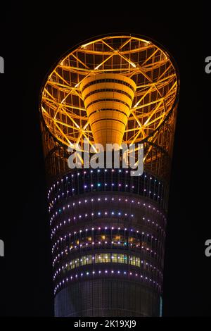 Doha, Qatar - 14 settembre 2022: L'Aspire Tower, noto anche come Torch Doha, è un hotel di 300 metri di altezza situato nel complesso Aspire zone Foto Stock