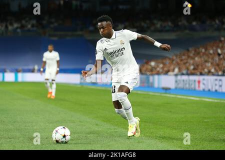 Madrid, Spagna. 14th Set, 2022. Vinicius Junior (Real) Calcio/Calcio : UEFA Champions League fase di Gruppo incontro di Gruppo F tra Real Madrid CF 2-0 RB Lipsia all'Estadio Santiago Bernabeu di Madrid, Spagna . Credit: Mutsu Kawamori/AFLO/Alamy Live News Foto Stock