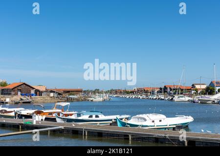 La teste (baia di Arcachon, Francia). Il porto di ostriche Foto Stock