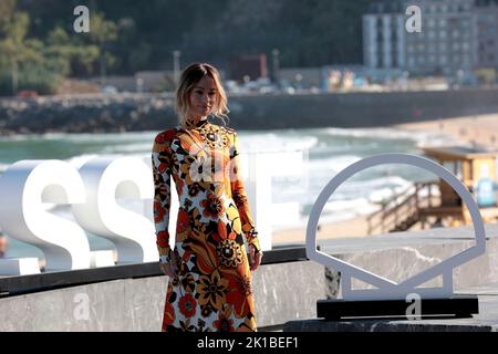 San Sebastian, Spagna. 17th Set, 2022. San Sebastian, Paesi Baschi, Spagna; 17.09.2022.- San Sebastian International Film Festival nella sua 70th edizione Photocall di Olivia Wilde North American regista e attrice e il film 'non preoccupare Darling. Credit: Juan Carlos Rojas/dpa/Alamy Live News Foto Stock