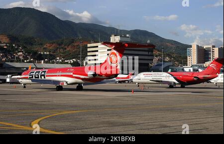 Caracas, Venezuela. 09th Apr, 2022. Entrambi i leader hanno riferito oggi, mercoledì 14 settembre, che a partire dal 26 settembre, i confini terrestri tra Colombia e Venezuela saranno riaperti. E i voli internazionali che collegano Bogotá e Caracas, e Bogotá, Valencia saranno ripresi. Nel quadro dei progressi nelle relazioni bilaterali tra i due paesi. (Foto di Humberto Matheus/Sipa USA) Credit: Sipa USA/Alamy Live News Foto Stock