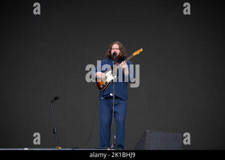 Band alternative rock di Leeds, Regno Unito, Alt-j che si esibisce dal vivo al Tempelhof Sounds Festival di Berlino, Germania Foto Stock