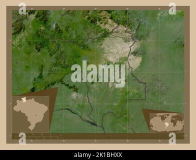 Roraima, stato del Brasile. Mappa satellitare a bassa risoluzione. Posizioni delle principali città della regione. Mappe delle posizioni ausiliarie degli angoli Foto Stock