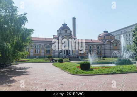 Sofia, Bulgaria - 6 giugno 2022: Bagni minerali centrali di Sofia. Foto Stock
