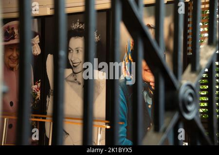 Londra, Regno Unito, 17th settembre 2022. Pianti a Buckingham Palace. Cristina Massei/Alamy Live News Foto Stock