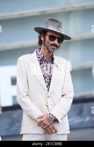 17 settembre 2022, Madrid, Madrid, Spagna: Leiva ha partecipato a 'Feeling IT' Photocall durante il 70th° Festival Internazionale del Film di San Sebastian al Kursaal Palace il 17 settembre 2022 a Donostia / San Sebastian, Spagna (Credit Image: © Jack Abuin/ZUMA Press Wire) Foto Stock