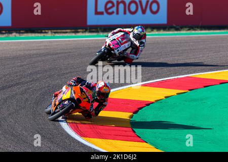 Adrian Fernandez dalla Spagna della Red Bull KTM Tech3 con KTM durante le prove libere Moto3 del Gran Premio Animoca Brands de Aragon al Motorland Aragon Circuit di Alcaniz, Spagna. Foto Stock