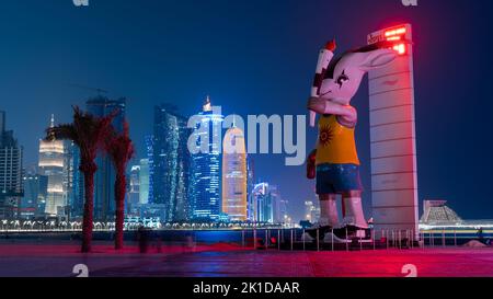 Doha, Qatar - Settembre 09,2022 : skyline del Qatar con Orry l'Orice in primo piano. Foto Stock