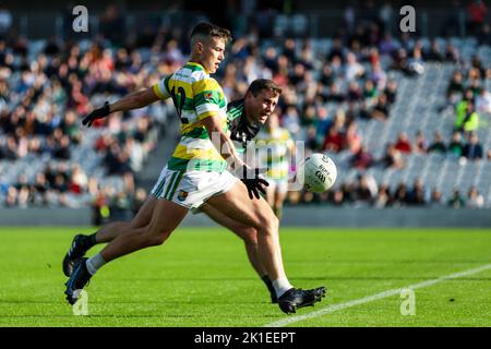 17th settembre 2022, Cork, Irlanda: Premier Senior Gaelic Football Championship Quarter Final - Carbery Rangers 0-09 - Nemo Rangers 2-04 Foto Stock