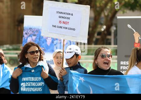 Sydney, Australia. 18th settembre 2022. Uyghurs protestano vicino al Municipio di Sydney su George Street contro il loro trattamento da parte del CCP. Credit: Richard Milnes/Alamy Live News Foto Stock