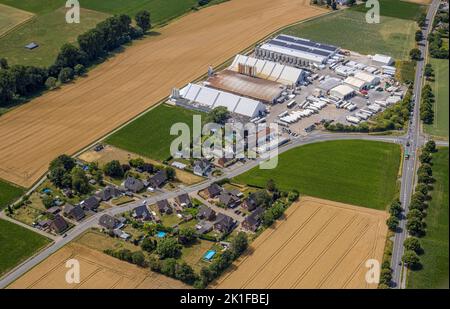Veduta aerea, Imgrund Silogistic GmbH, casa immobiliare Büdericher Straße, Ginderich, Wesel, bassa Reno, Renania settentrionale-Vestfalia, Germania, DE, Europa, Co Foto Stock