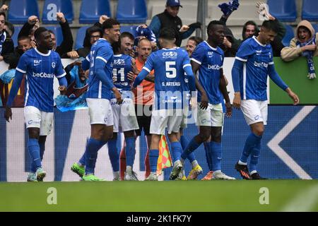 Bryan Heynen di Genk festeggia dopo aver segnato durante una partita di calcio tra KRC Genk e KAA Gent, domenica 18 settembre 2022 a Genk, il 9° giorno della prima divisione del campionato belga della 'Jupiler Pro League' 2022-2023. FOTO DI BELGA JOHAN EYCKENS Foto Stock