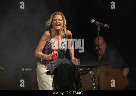 Corte Gesuita, Mantova, Italia, 12 settembre 2022, Irene grandi durante Irene grandi - Concerto di Musica della cantante Italiana Foto Stock