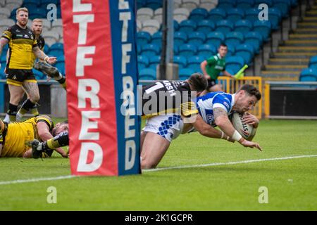 Halifax, Regno Unito. 18th Set, 2022. Prova Halifax ben Kavanagh durante la partita del Campionato Betfred tra Halifax Panthers e York City Knights allo Shay Stadium di Halifax, Regno Unito, il 18 settembre 2022. Foto di Simon Hall. Solo per uso editoriale, licenza richiesta per uso commerciale. Non è utilizzabile nelle scommesse, nei giochi o nelle pubblicazioni di un singolo club/campionato/giocatore. Credit: UK Sports Pics Ltd/Alamy Live News Foto Stock