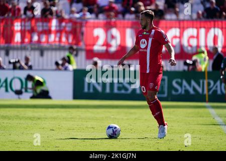 Monza, Italia. 18th Set, 2022. Carlos Augusto (AC Monza) durante AC Monza vs Juventus FC, calcio italiano Serie A match in Monza, Italy, Settembre 18 2022 Credit: Independent Photo Agency/Alamy Live News Foto Stock