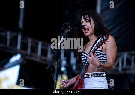 I Bombpops si esibiscono al Riot Fest di Douglas Park domenica 18 settembre 2022 a Chicago, Illinois. (Foto di Christopher Dilts / Sipa USA) Foto Stock