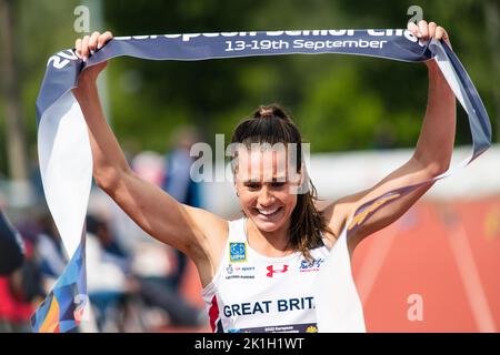 Charlie Follett di Gran Bretagna vince la medaglia d'oro ai campionati europei di pentathlon senior a Szekesfehervar, Ungheria, 18 settembre 2022. (CTK Foto Stock