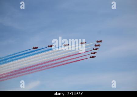 Frecce rosse Display di volo formazione volo Rosso Bianco Blu Foto Stock