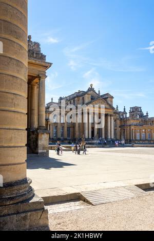 The Great Court, Blenheim Palace, Woodstock, Oxfordshire, Inghilterra, Regno Unito Foto Stock