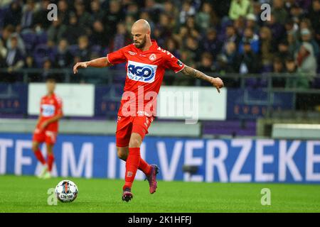 Anderlecht, Belgio. 18th Set, 2022. Dessoleil Dorian di Kortrijk, nella foto, durante una partita di calcio tra RSCA Anderlecht e KV Kortrijk, domenica 18 settembre 2022 ad Anderlecht, il 9° giorno della prima divisione del campionato belga della 'Jupiler Pro League' del 2022-2023. BELGA PHOTO DAVID PINTENS Credit: Belga News Agency/Alamy Live News Foto Stock