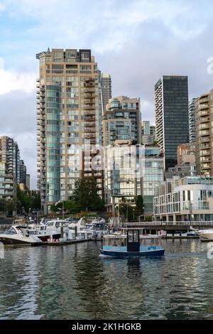 Traghetto Blue Granville in viaggio verso il molo di Vancouver, Canada. Foto Stock