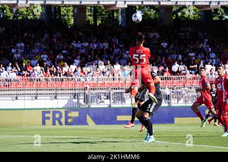 Monza, Italia. 18th Set, 2022. U-Power Stadium, Monza, Italia, 18 settembre 2022, Armando Izzo (AC Monza) durante AC Monza vs Juventus FC - calcio italiano Serie A Match Credit: Live Media Publishing Group/Alamy Live News Foto Stock