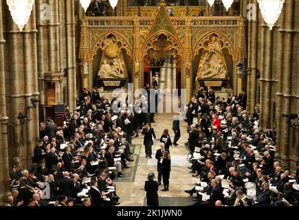 Gli ospiti arrivano per il funerale di Stato della Regina Elisabetta II, che si tiene all'Abbazia di Westminster, Londra. Data immagine: Lunedì 19 settembre 2022. Foto Stock