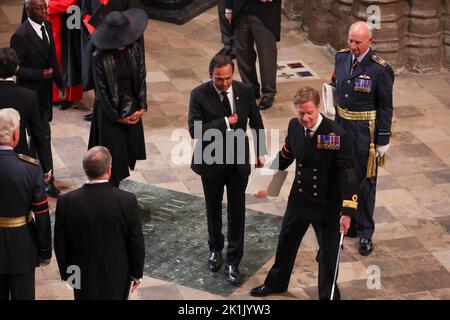 Gli ospiti arrivano al funerale di Stato della Regina Elisabetta II, tenuto all'Abbazia di Westminster, Londra. Data immagine: Lunedì 19 settembre 2022. Foto Stock