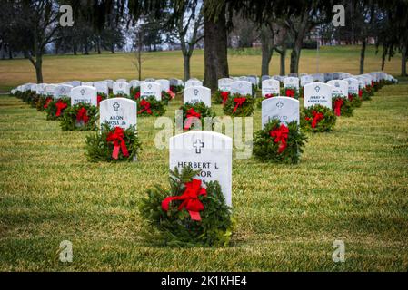 Corone in tutta l'America - Dayton National Cemetery - Ohio Foto Stock