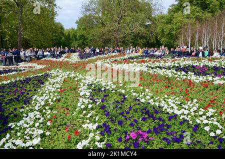 park Lane vicino all'arco di wellington; scene dal centro di londra in occasione del funerale della regina Elisabetta 2 19th settembre 2022 Foto Stock