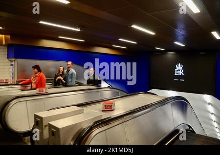 charing cross sotterraneo; scene dal centro di londra in occasione del funerale della regina Elisabetta 2 19th settembre 2022 Foto Stock