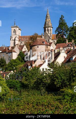 Semur-en-Auxois, Borgogna, Francia Foto Stock