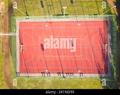 Vista grafica in alto di pallacanestro, pallavolo o campo da calcio sfondo marrone, fotografia di droni Foto Stock