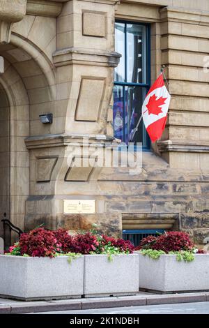 Ottawa, Canada - 12 settembre 2022: Ufficio del primo ministro e del Consiglio privato edificio in centro Foto Stock