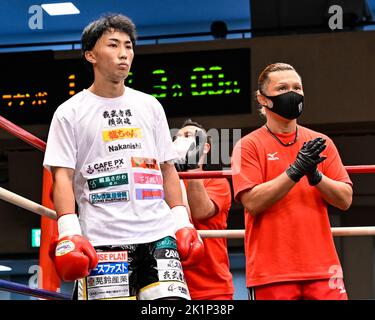 Tokyo, Giappone. 13th Set, 2022. Keisuke Matsumoto, partì, e il suo allenatore e padre Koji Matsumoto prima del 8R° incontro di pesi piume alla Korakuen Hall di Tokyo, Giappone, il 13 settembre 2022. Credit: Hiroaki Finito Yamaguchi/AFLO/Alamy Live News Foto Stock