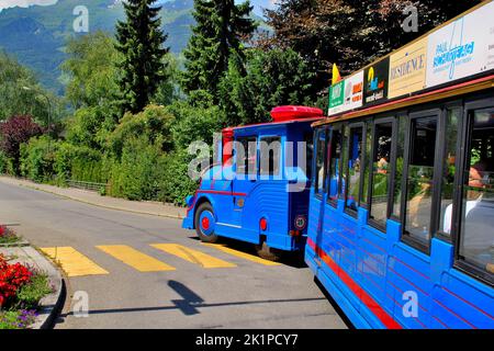 Treno turistico per visite turistiche della città, Vaduz, Liechtenstein, Europa Foto Stock