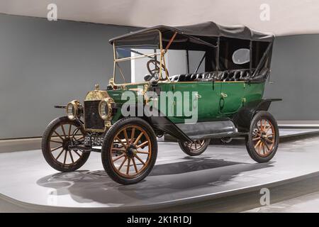 BILBAO, SPAGNA-10 SETTEMBRE 2022: 1914 Ford T Tourer Foto Stock