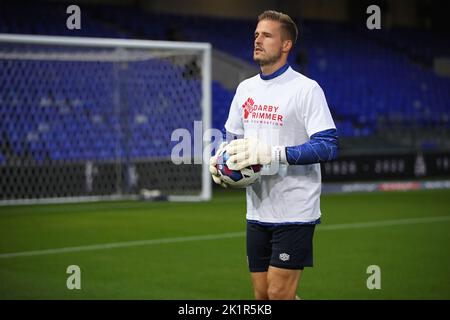 Vaclav Hladky di Ipswich Town si riscalda indossando una t-shirt a sostegno dell'ex giocatore Marcus Stewart che ha recentemente diagnosticato la malattia del motoneurone (MND)- Ipswich Town contro Bristol Rovers, Sky Bet League One, Portman Road, Ipswich, Regno Unito - 13th settembre 2022 solo per uso editoriale - si applicano le restrizioni DataCo Foto Stock