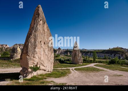 Paesaggio della Valle delle Rose Goreme, Cappadocia, Anatolia, Turchia Foto Stock