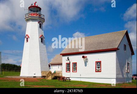 faro di East Point sulla costa del Prince Edward Island canada Foto Stock