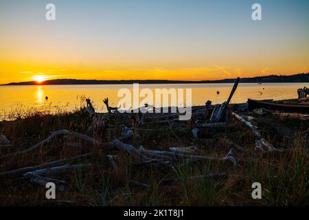 Tramonto su Puget Sound; Whidbey Island; Washington; USA Foto Stock